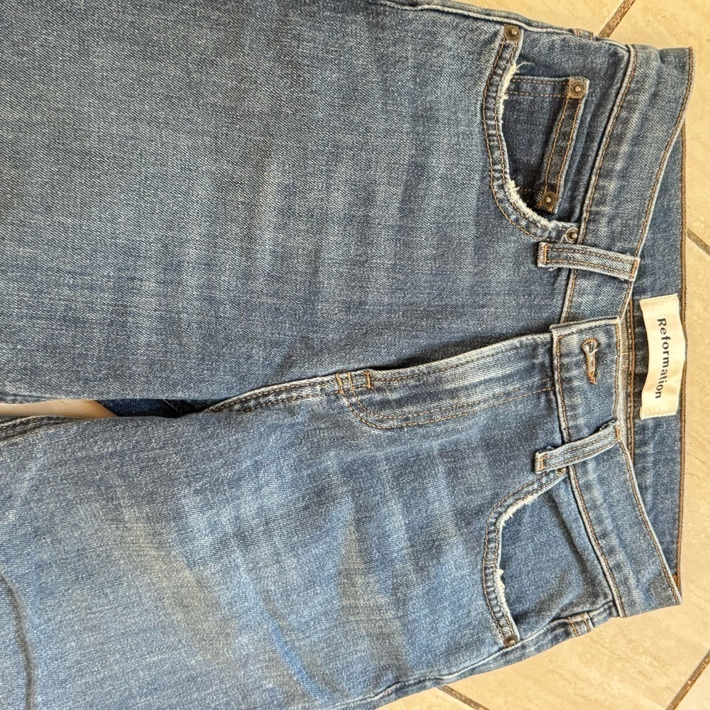Reformation Mid Rise Slim Distressed Medium Wash Raw Hem Ankle Crop Jeans 25 - Picture 10 of 14